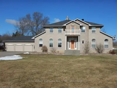 312 Lily Bay Drive S, Elizabethtown-kitley, On K6v 7c4