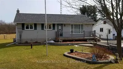 157 Station Road, Front Of Leeds & Seeleys Bay, On K7g 2v4