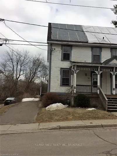 13 Beecher Street, Brockville, On K6v 5m1