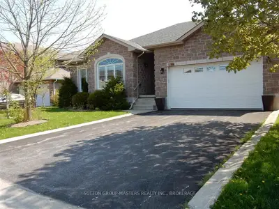 234 Honeywood Avenue, Kingston, On K7k 7l4