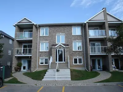 227 Oak Street 2202, Gananoque, On K7g 2r5