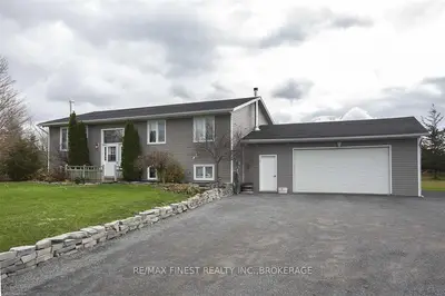 10 Pinecrest Road, Stone Mills, ON K0K 2S0