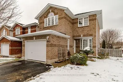 1903 Berrywood Crescent, Kingston, ON K7P 3G9