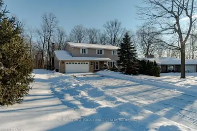 1407 Tamarac Street, Kingston, ON K7M 7J2