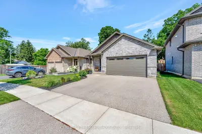 Detached in Brant