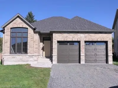 226 Pauline Tom Avenue, Kingston, On K7k 0g1