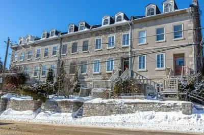 110 Montreal Street, Kingston, On, K7k 3e8