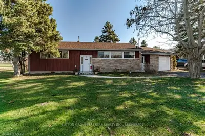 70 Willowbank Road, Front Of Leeds & Seeleys Bay, On K7g 2v5