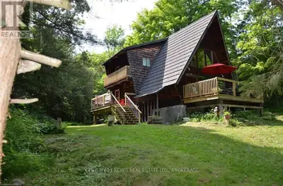 582 1000 Islands Parkway, Front Of Leeds & Seeleys Bay, On K0e 1l0