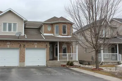 2217 Swanfield Street, Kingston, ON K7M 0A8