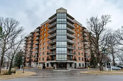 115 Barrett Court 307, Kingston, On K7l 5h6
