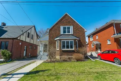18 Traymoor Street, Kingston, On K7l 4k8