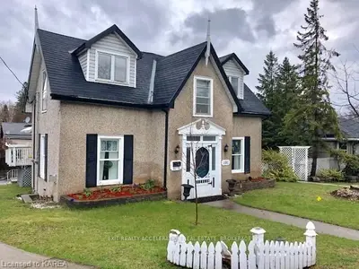 191 Dundas Street, Greater Napanee, On K7r 2a5