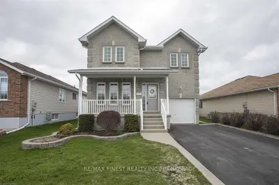 188 Ellesmeer Avenue, Kingston, On K7p 3e7