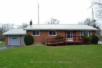 54 Cross Street, Stone Mills, On K0k 1z0