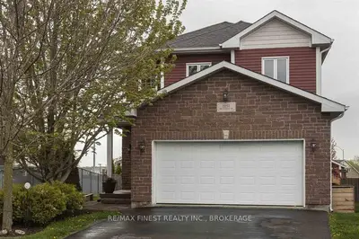 2257 SWANFIELD Street, Kingston, ON K7M 0A8