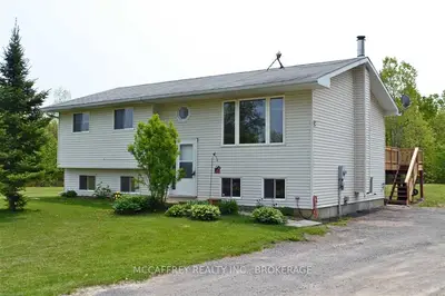 1277 Pine Grove Road, Greater Napanee, On K0k 2w0