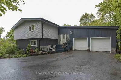 18 Canal Du Nord Drive, Kingston, On, K7k 5l6