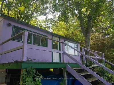 320 Bradley Lane, Front Of Leeds & Seeleys Bay, On K0e 1l0