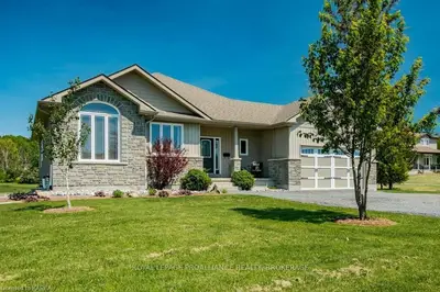 993 Ironwood Road, Kingston, On, K7l 4v3
