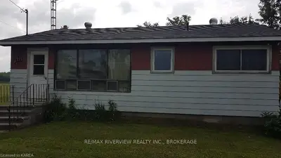 215 County Road 8, Rideau Lakes, On, K0g 1e0