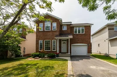 371 Ellesmeer Avenue, Kingston, On K7p 3j7