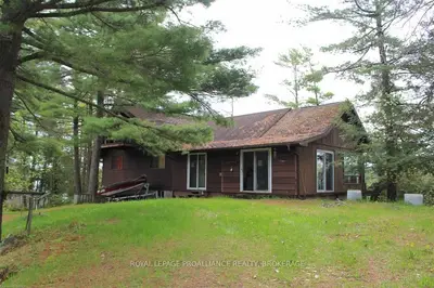 929 Burma Lane, Leeds And The Thousand Islands, On K0e 1l0