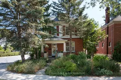 85 College Street, Kingston, On K7l 4l5