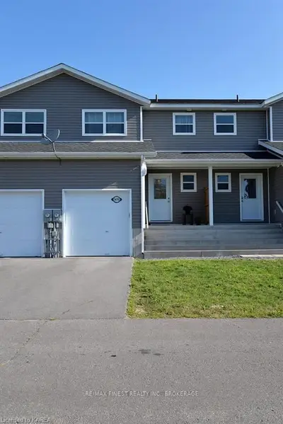3490 Princess Street, Kingston, On K7p 3a5