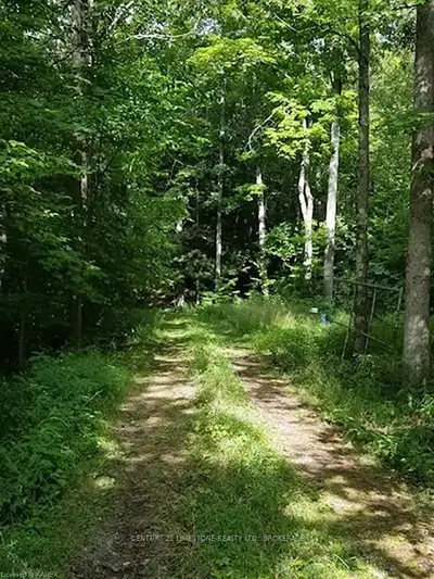 919 Ross Lane, Leeds And The Thousand Islands, On K0e 1l0