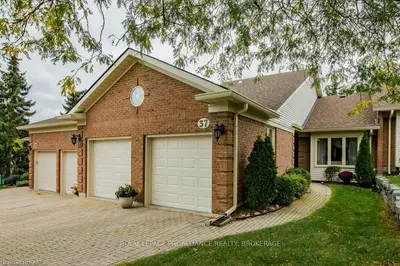 #37 100 Medley Court, Kingston, On, K7k 6x2
