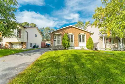 14 Rockford Place, Kingston, On K7k 5z8