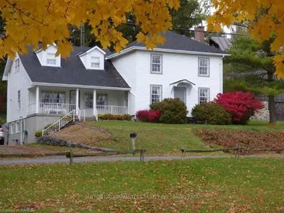 285 Bayshore Road, Greater Napanee, On K0h 1g0