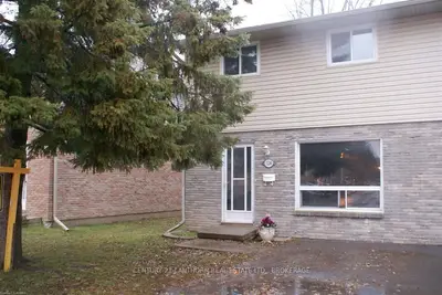 124 Rosemund Crescent 22, Kingston, On K7m 6z4
