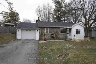 Detached in Kingston