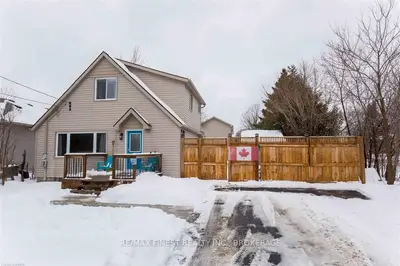 1022 Woodbine Road, Kingston, On K7p 2v9