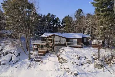 210 Creek Crossing Lane, Rideau Lakes, On K0g 1x0