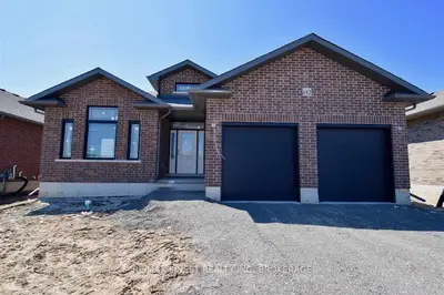 142 Cherrywood Parkway, Greater Napanee, On K7r 0c3