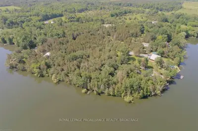1125 South Shore Road, Greater Napanee, On K7r 3k7