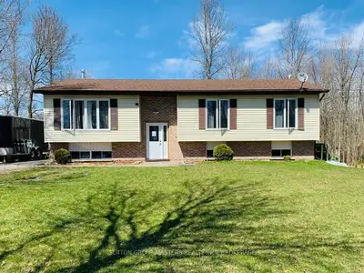 860 Haig Road, Front Of Leeds & Seeleys Bay, On K0e 1l0