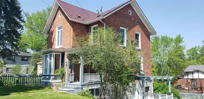 201 Dundas Street, Greater Napanee, On K7r 2a7