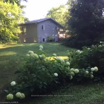 687 Burns Lane, Front Of Leeds & Seeleys Bay, On K0e 1n0