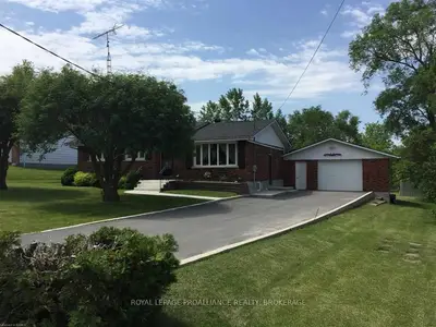 103 Adelaide Street, Leeds And The Thousand Islands, On K0h 2n0