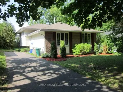 20 Foster Street S, Kingston, On K7m 6l6