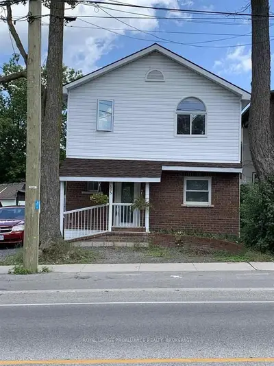 695 Montreal Street, Kingston, On, K7k 3j3