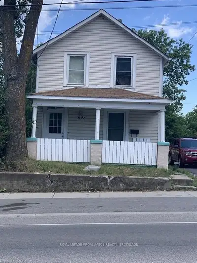 697 Montreal Street, Kingston, On, K7k 3j3