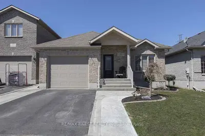 955 Swanfield Street, Kingston, On K7m 0a6