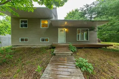 233 County Road 5, Front Of Yonge, On, K0e 1r0