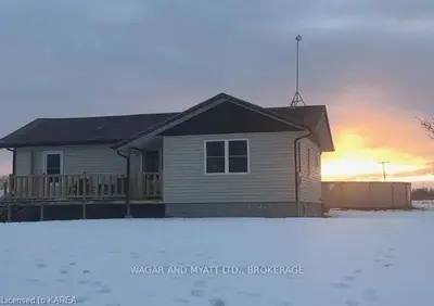 16 Catherine Street, Tyendinaga, On, K0k 3a0