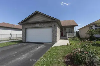 200 Kildare Avenue, Loyalist, On K7n 0r4